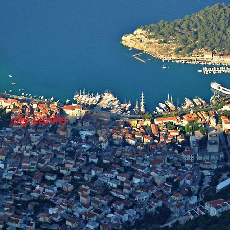 Apartment for 6 in Makarska centar Exteriör bild
