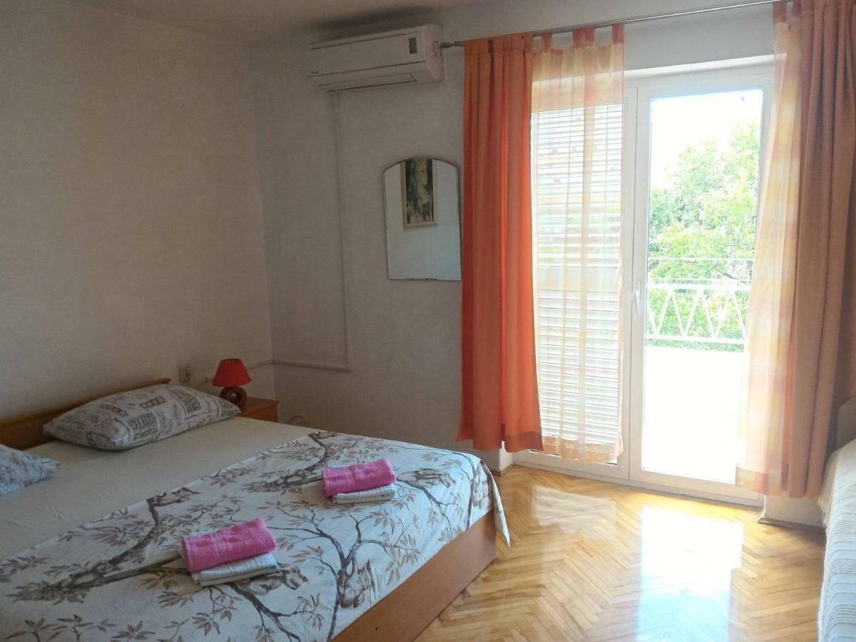 Apartment for 6 in Makarska centar Exteriör bild